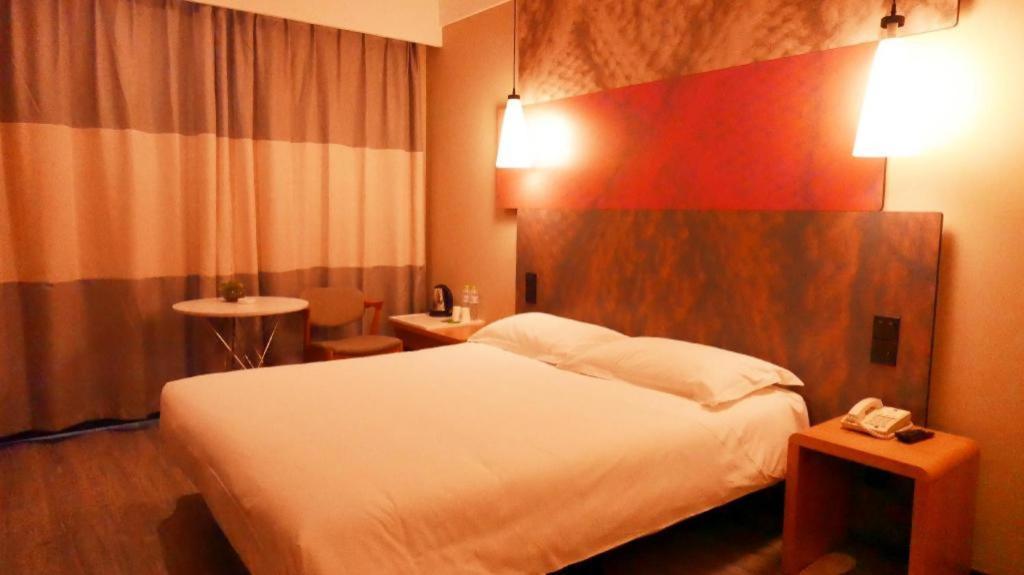 Ibis Nanchang Zhongshan Road Pedestrian Street Hotel Esterno foto